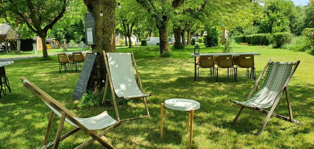 Cabane 2/3 Pers Au Camping Les Patis Nazelles-Negron المظهر الخارجي الصورة
